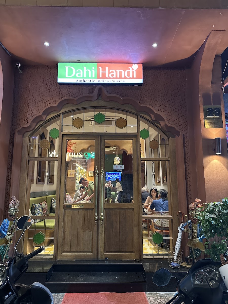 Dahi Handi Indian Restaurant