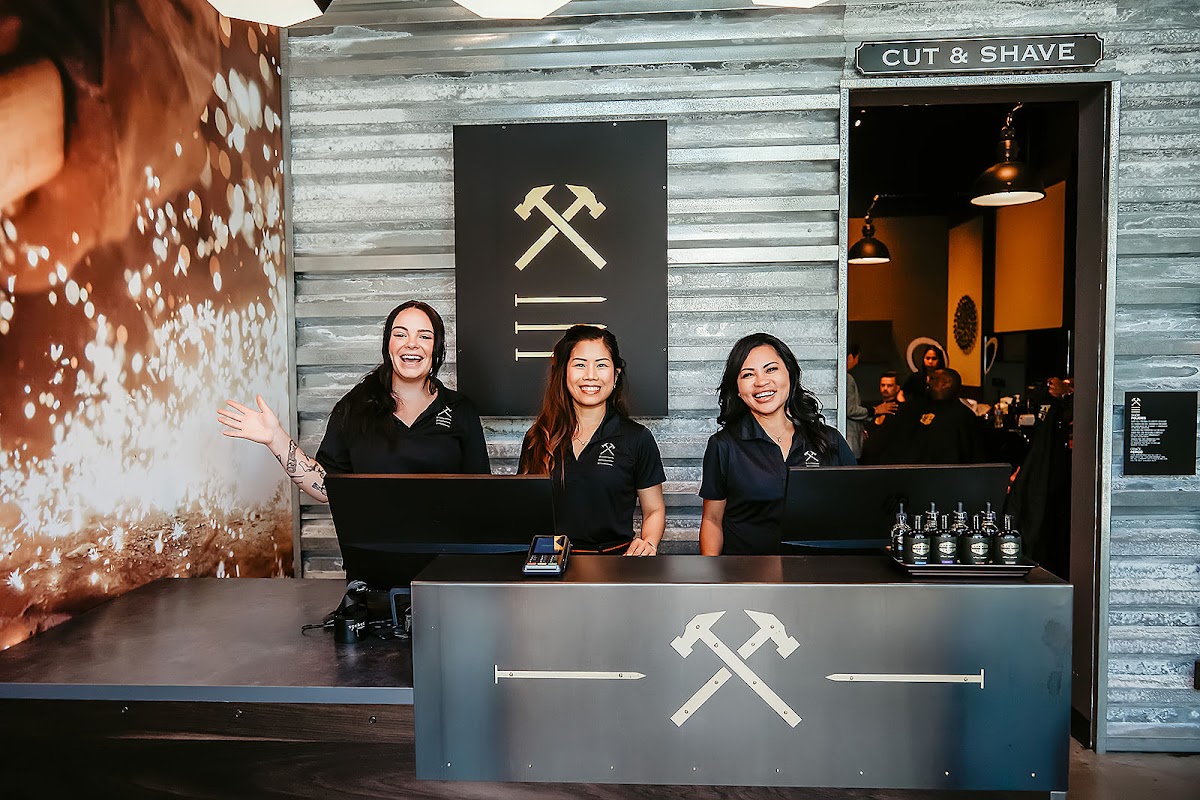 Hammer & Nails - Winter Park