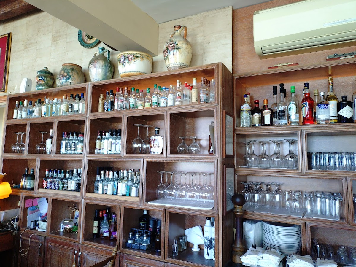 Locanda - Demenagas Greek Restaurant, Rhodes