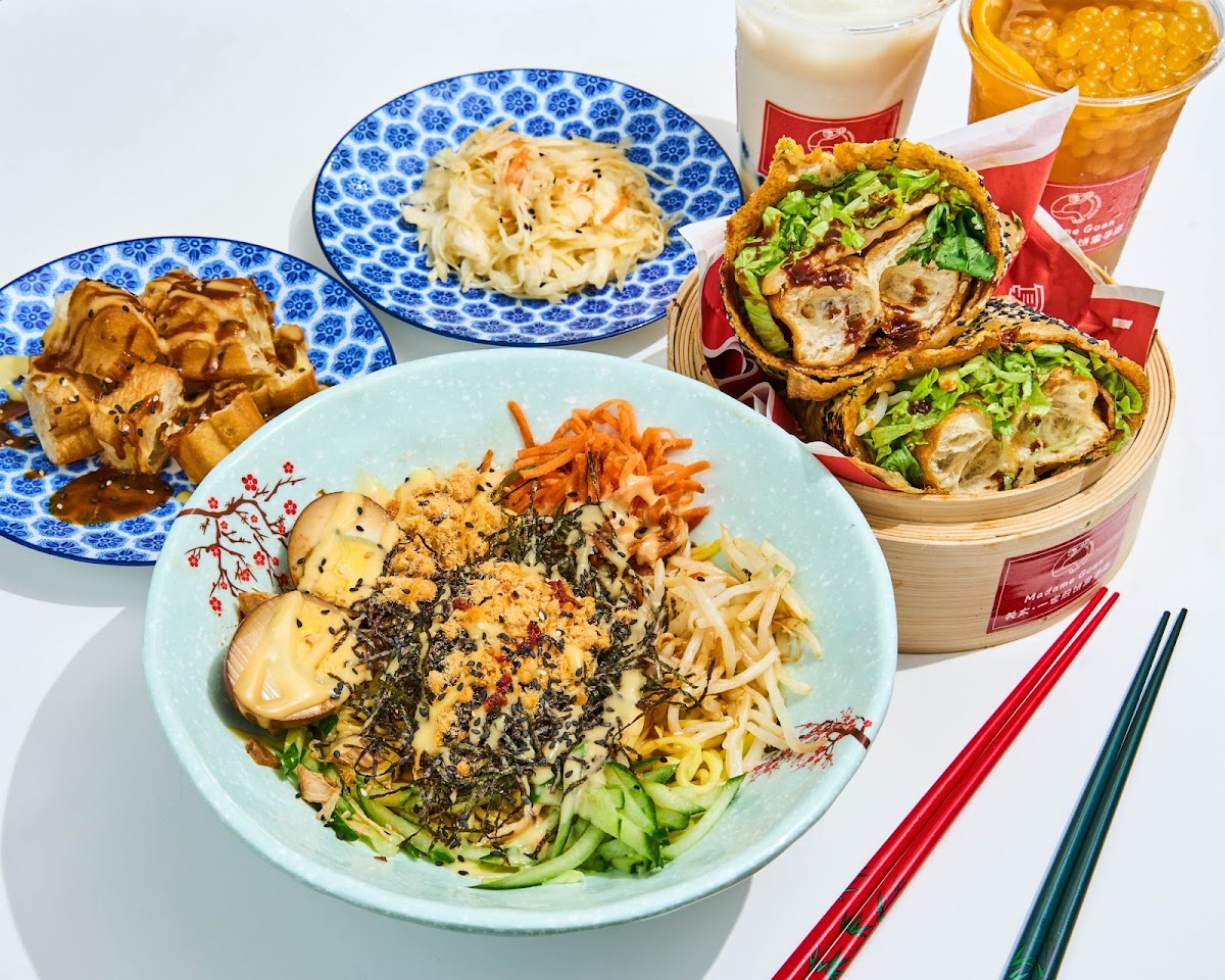 MADAME GUAN关太一家煎饼果子店