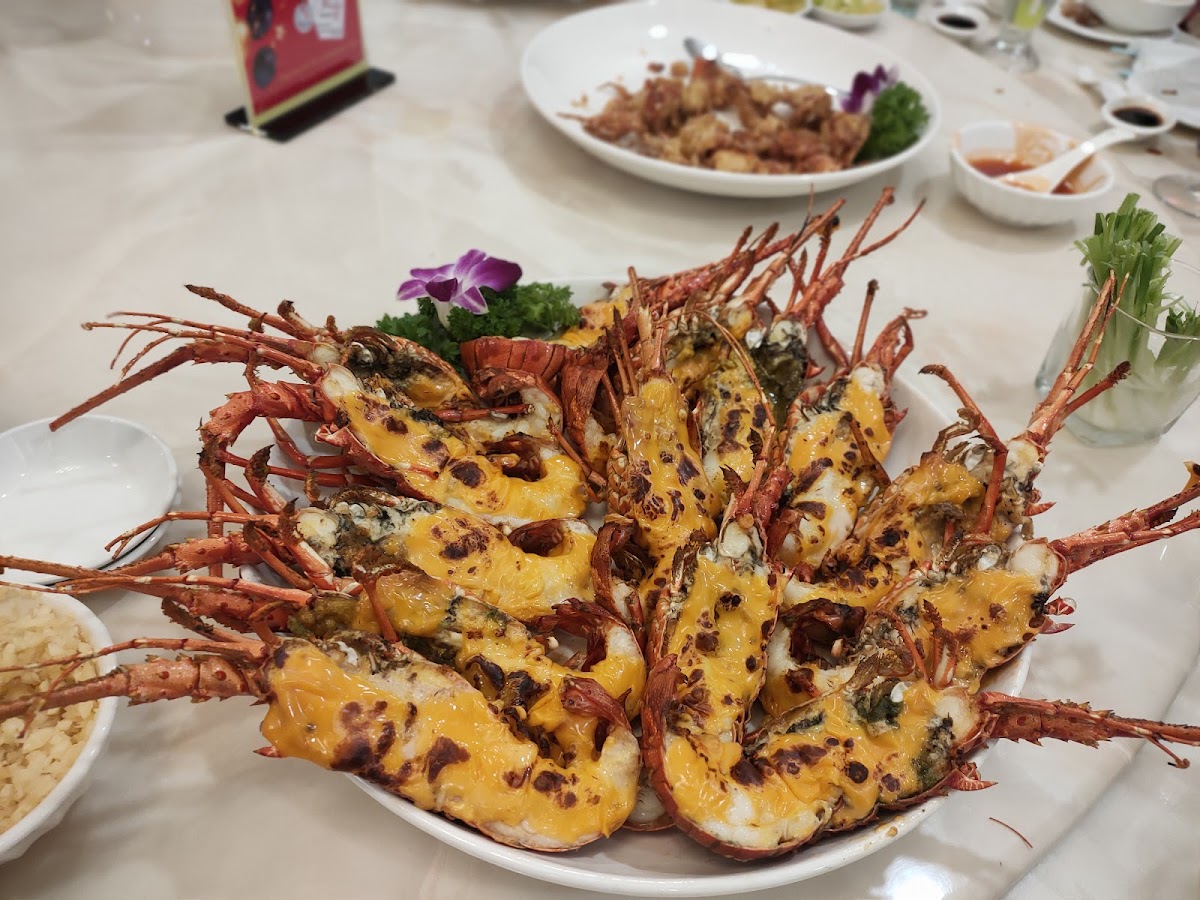 Nhà Hàng Đại Dương