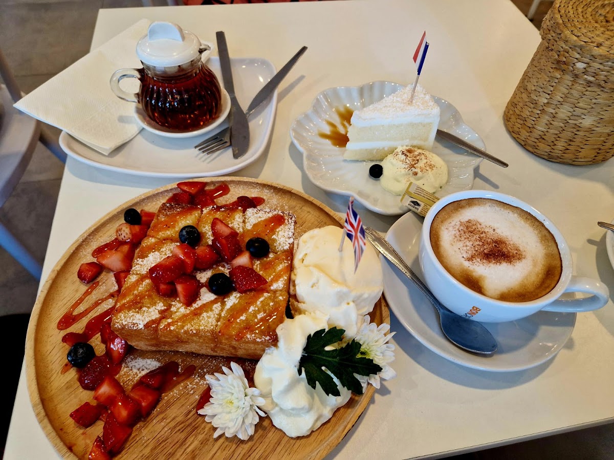 One Million Cafe&Eatery