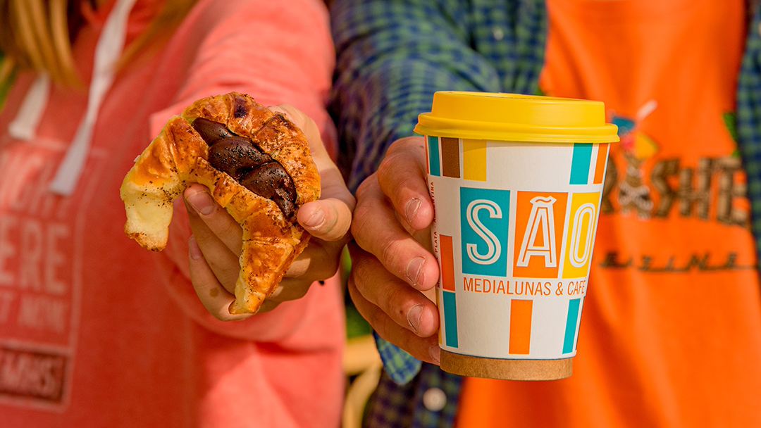 SÃO Medialunas y Café